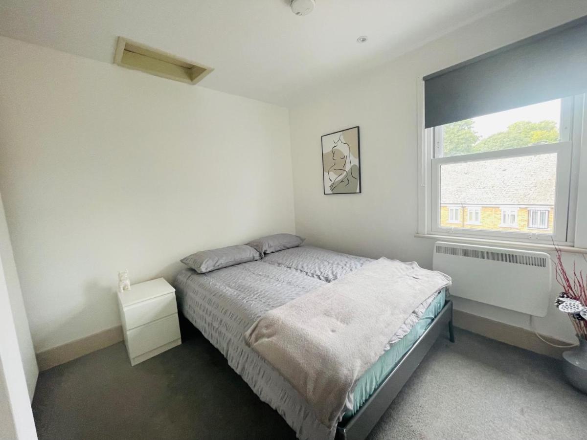 Lovely 1 Bedroom Apartment In לונדון מראה חיצוני תמונה